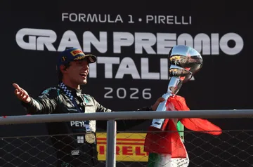 Antonelli tem 'dívida' com Mercedes na F1, mas não fecha portas à Ferrari no futuro
